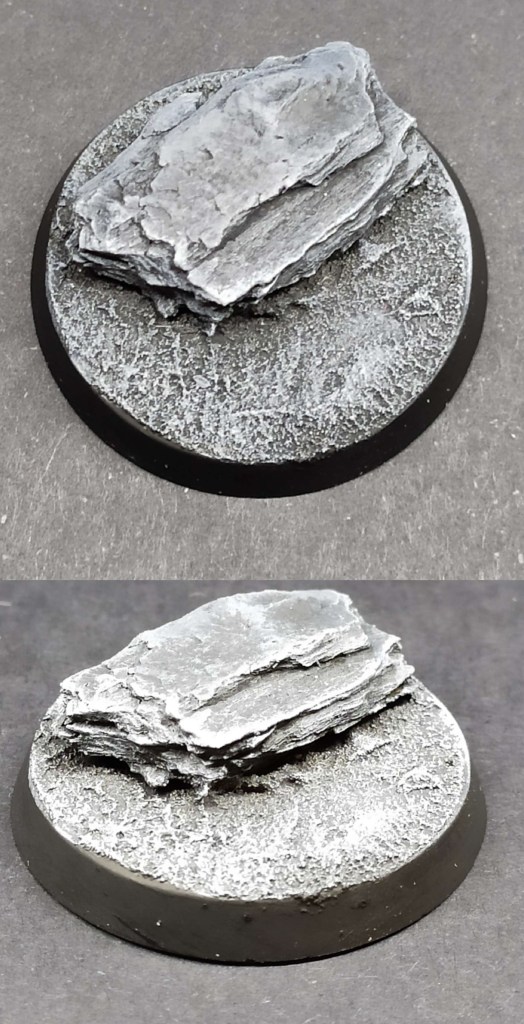 Soclage et socles Terre grise et Gros rocher