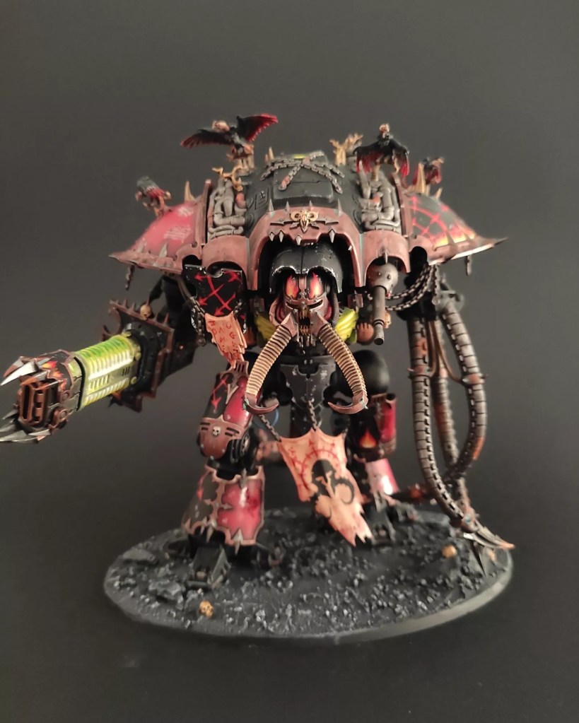 Galerie de photos d'un Chaos Knight pour le jeu Warhammer 40000