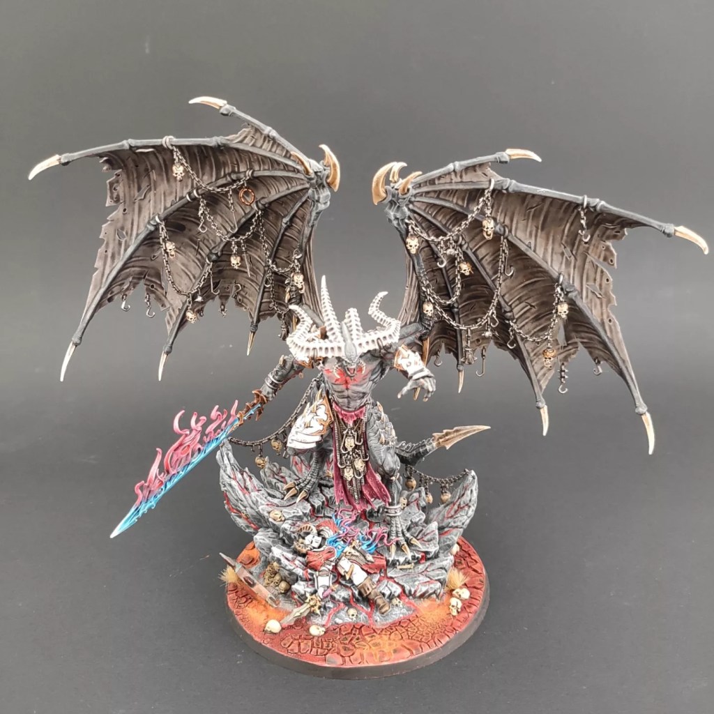 Galerie de photos de Be'lakor, the Dark Master, pour le jeu Age of Sigmar, de l'armée des démons.