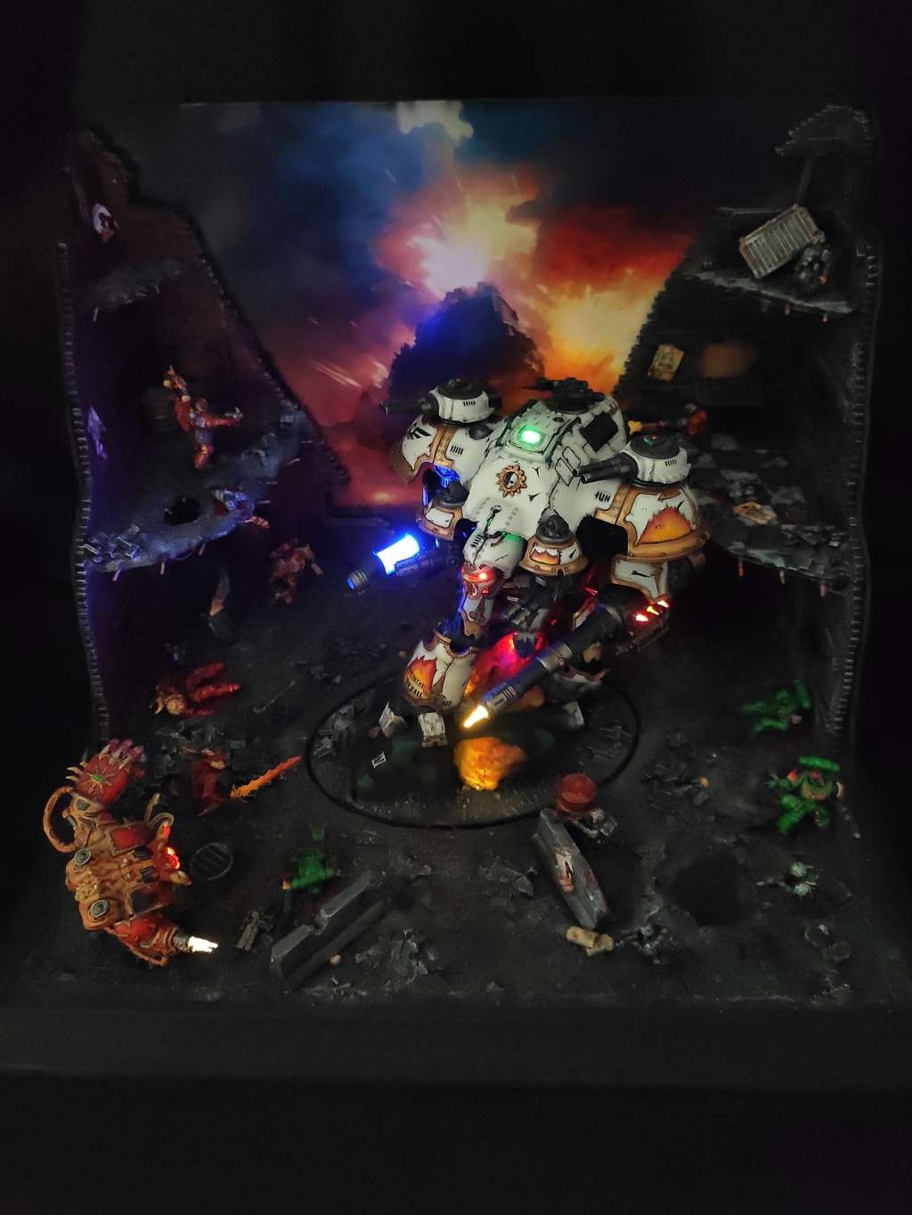 Imperial Knight Castellan avec micro-LEDs et&nbsp;diorama