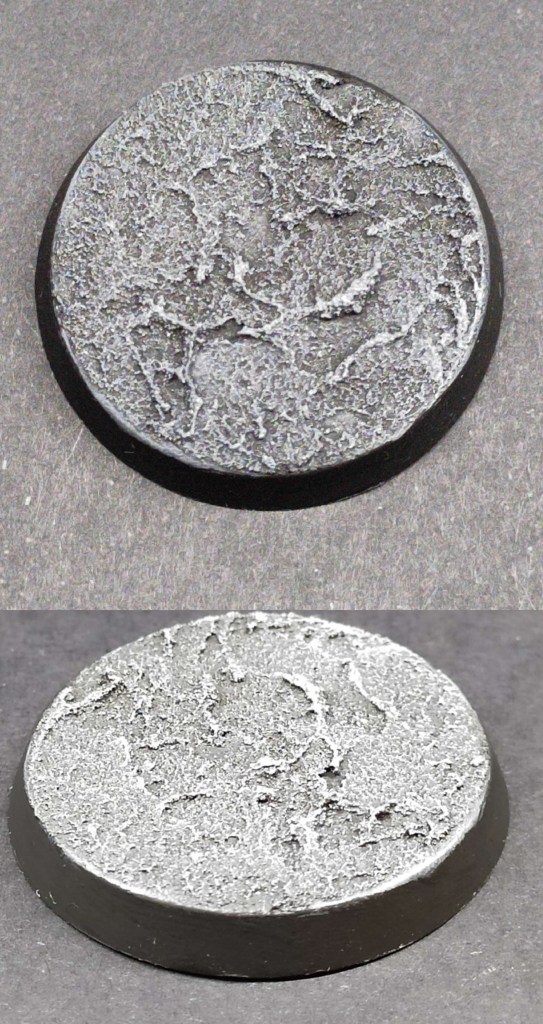 Soclage et socles Terre grise