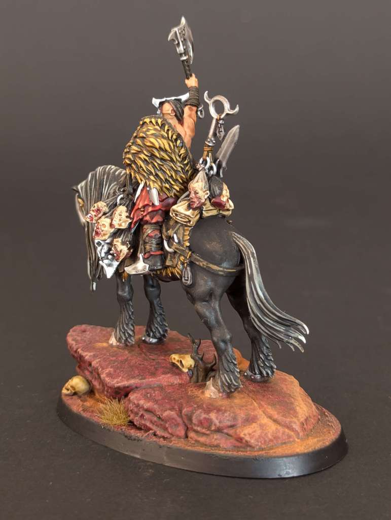 Chef de Guerre Noir-Serment sur destrier