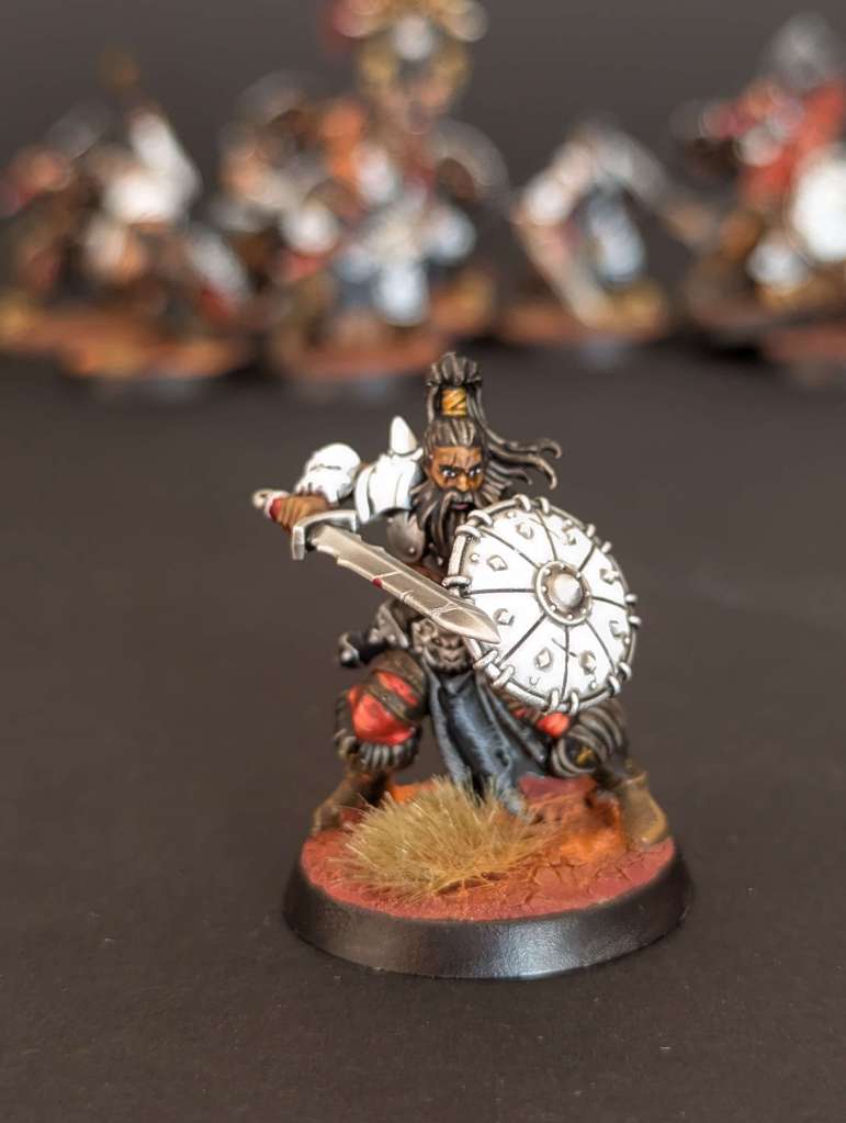 Maraudeurs Noir-serment avec armes à une main