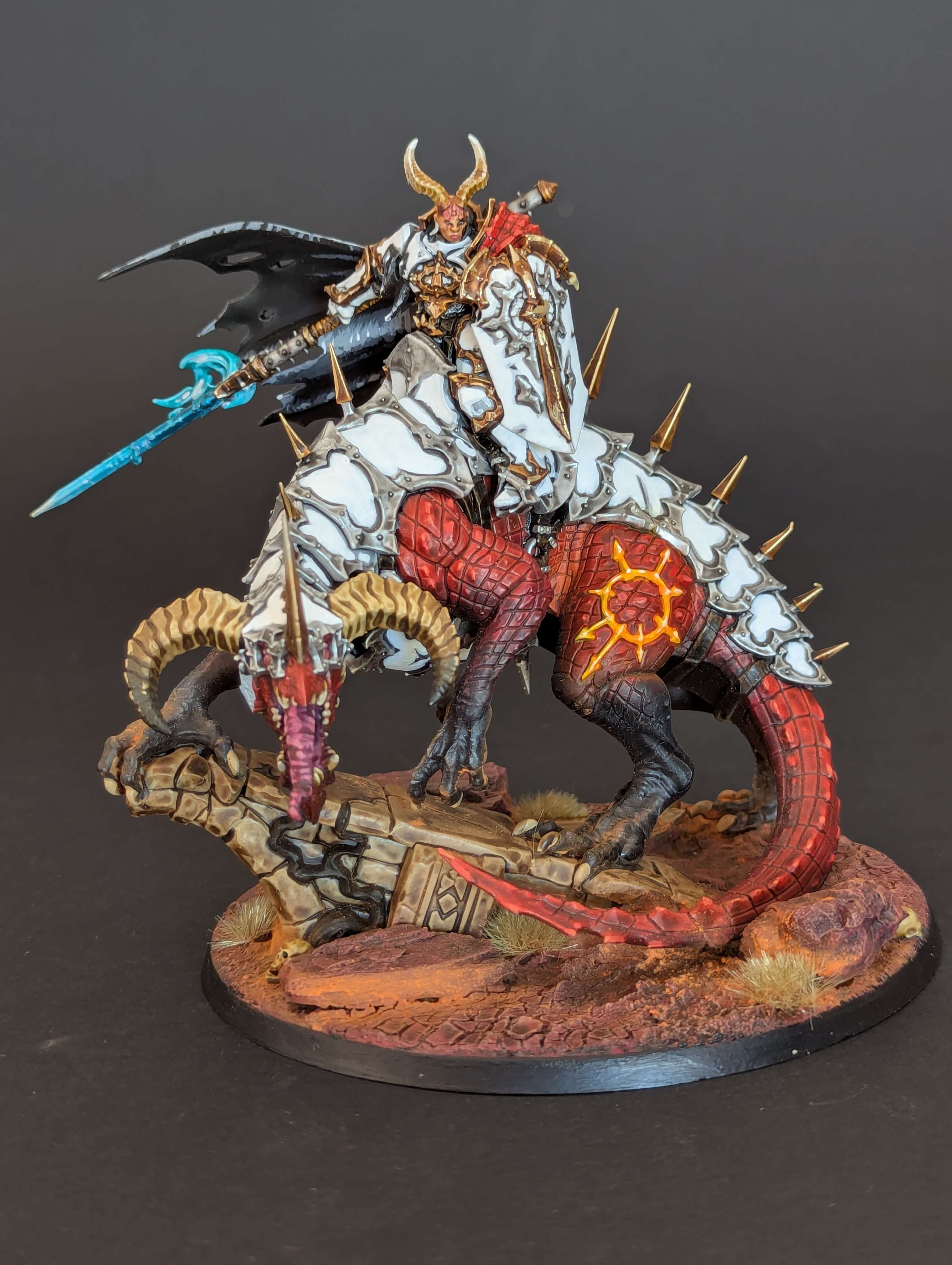 Abraxia, Lance de l'Élu Éternel